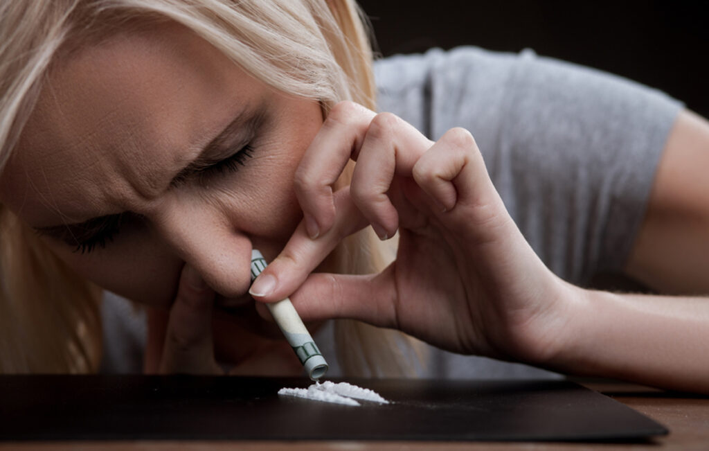 فرق کوکائین با هروئین
