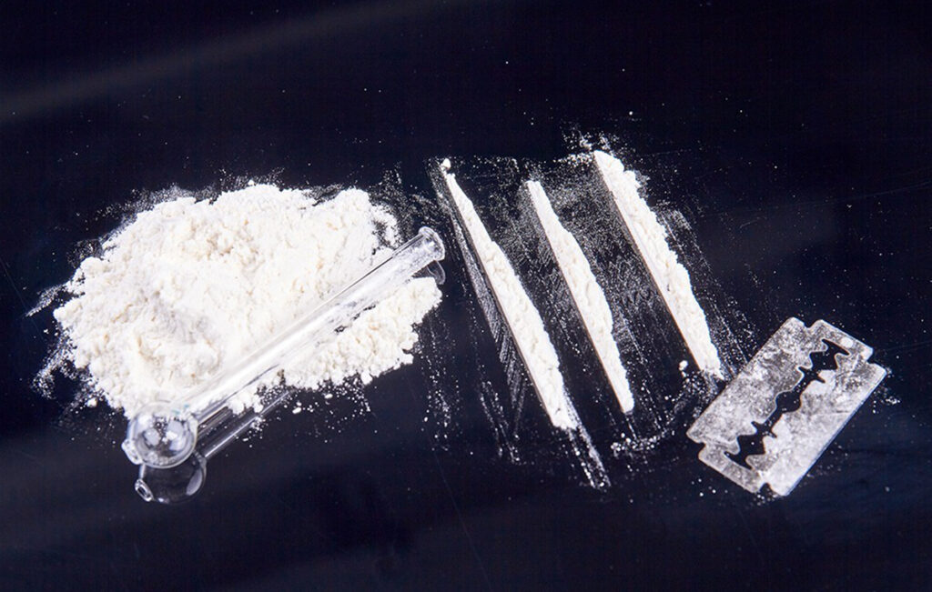 فرق کوکائین و شیشه